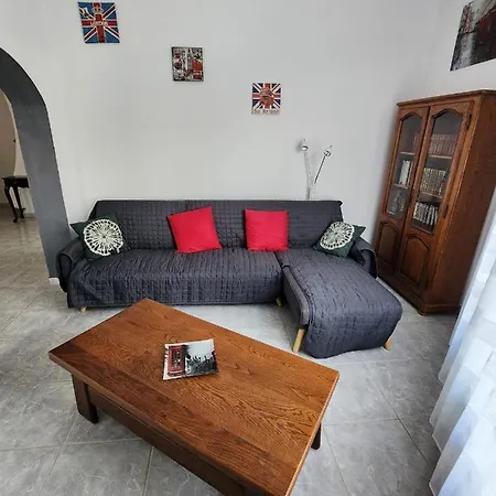 Maison 8 Personnes Casa vacanze Vendin-le-Vieil